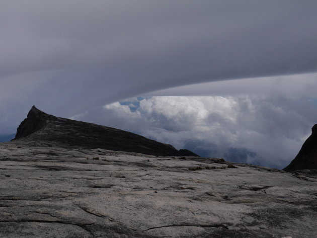 in de wolken van en op Mount Kinabalu