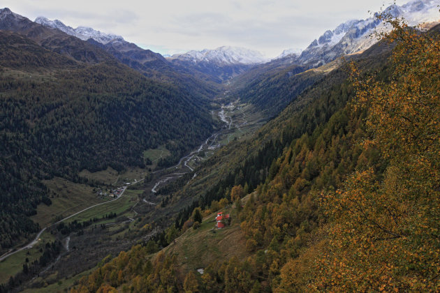 In de bergen bij de St. Gotthardpass
