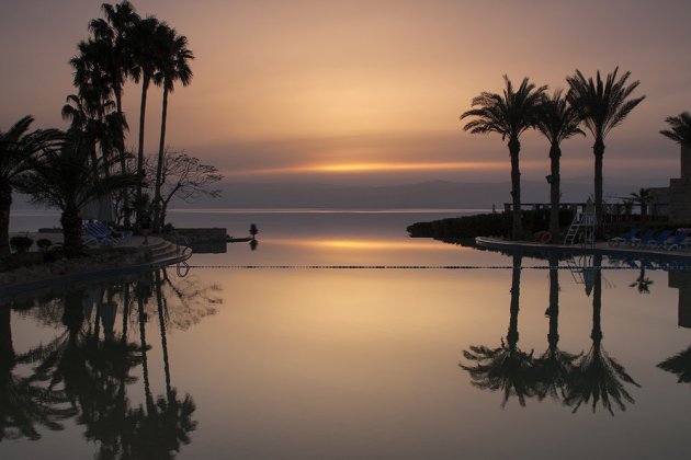Mövenpick Resort & Spa Dead Sea Infinity pool