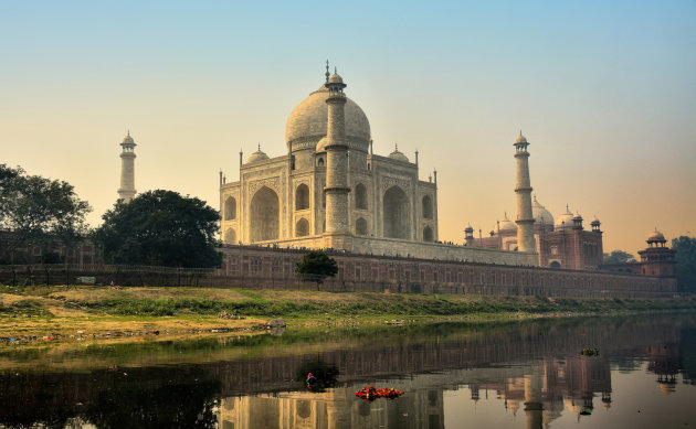 De Taj Mahal vanaf de achterkant