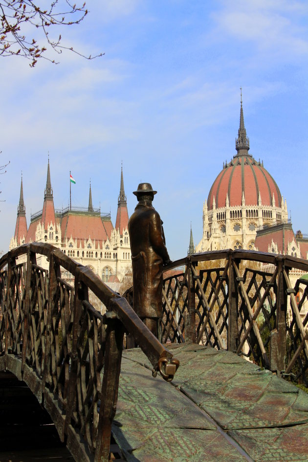 monument Imre Nagy, leider Hongaarse opstand