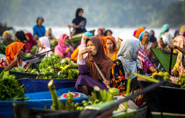 Floating market in Banjarmasin is een echte aanrader (Kalimantan)