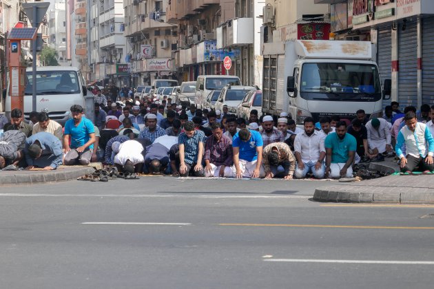 Moslims in gebed in Dubai